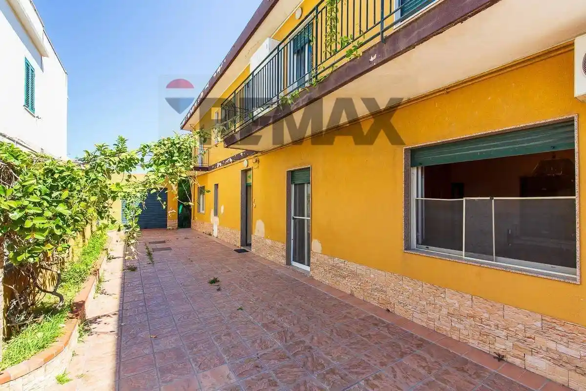 Casa indipendente in vendita a Villafranca Tirrena