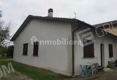 Villa in vendita a Alfonsine