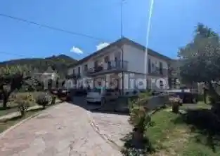 Appartamento in vendita a Santa Sofia