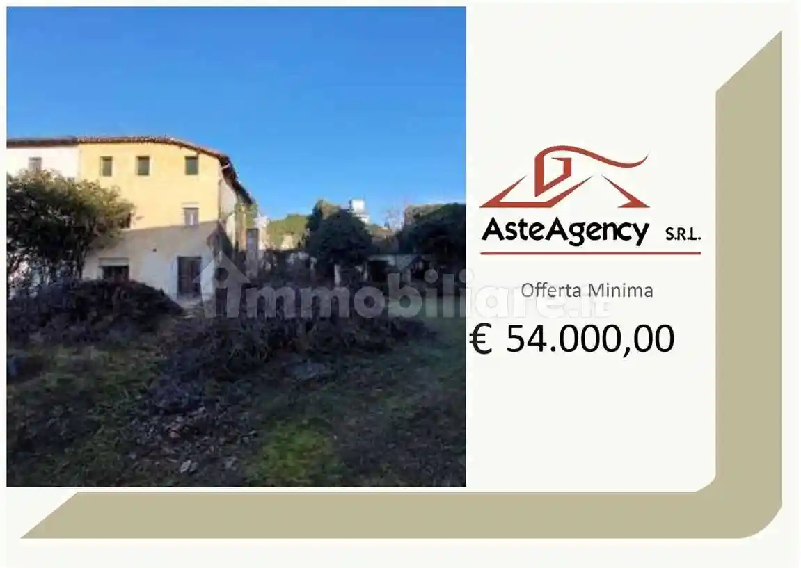 Casa indipendente in vendita a Loria