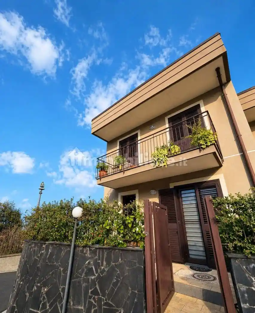 Villetta a schiera in vendita a Aci Catena