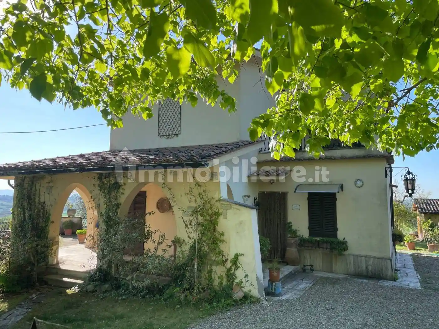 Villa in vendita a Lucignano