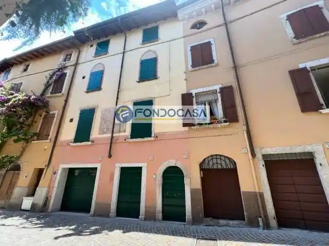 Rustico - Casale in vendita a Gargnano