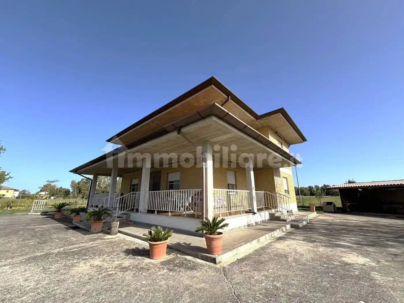Villa in vendita a Latina