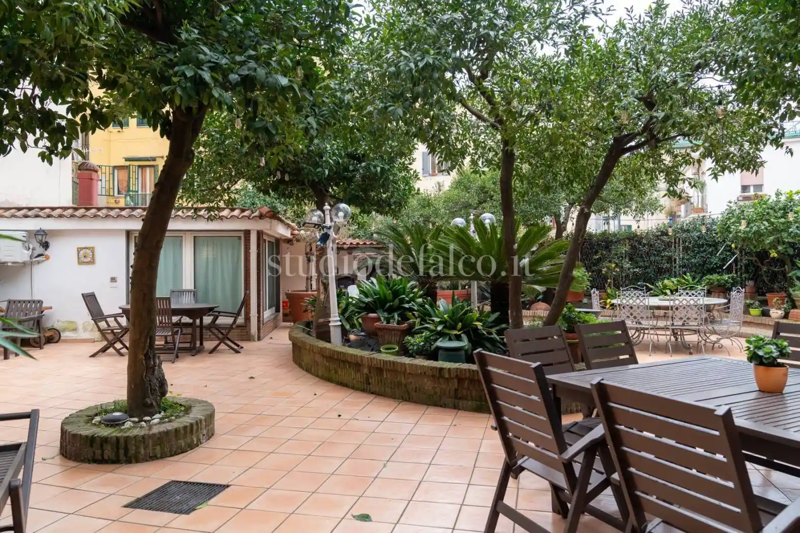 Appartamento in vendita a Napoli