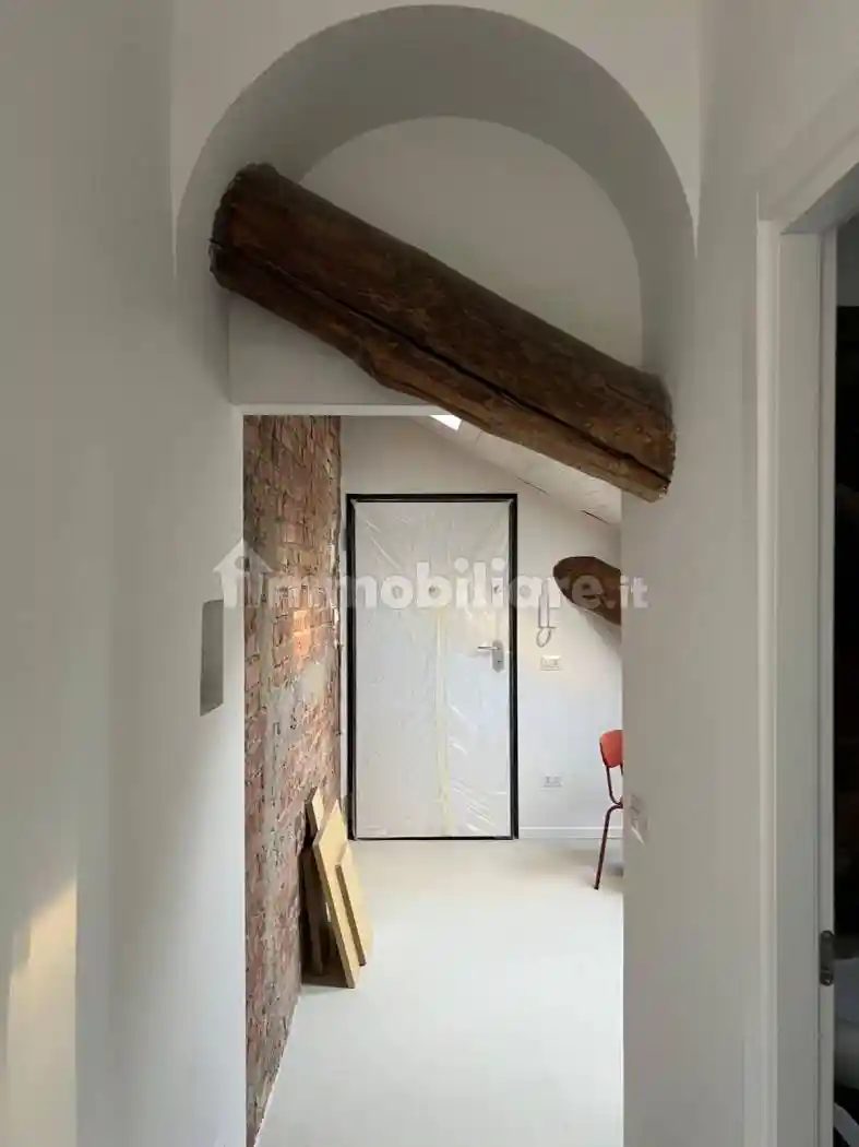 Palazzo - Edificio in affitto a Milano