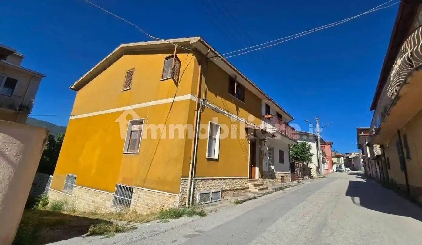 Villa in vendita a Ortucchio