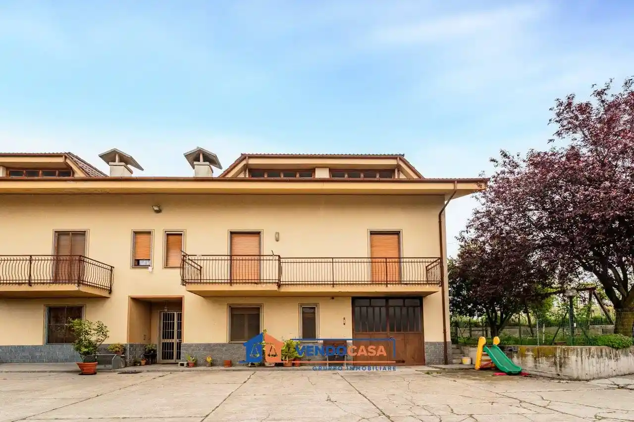 Casa indipendente in vendita a Farigliano