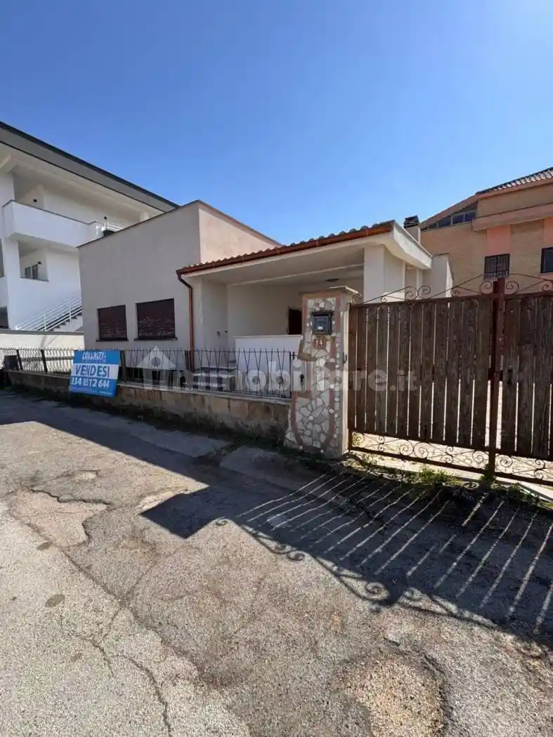 Villa in vendita a Nettuno