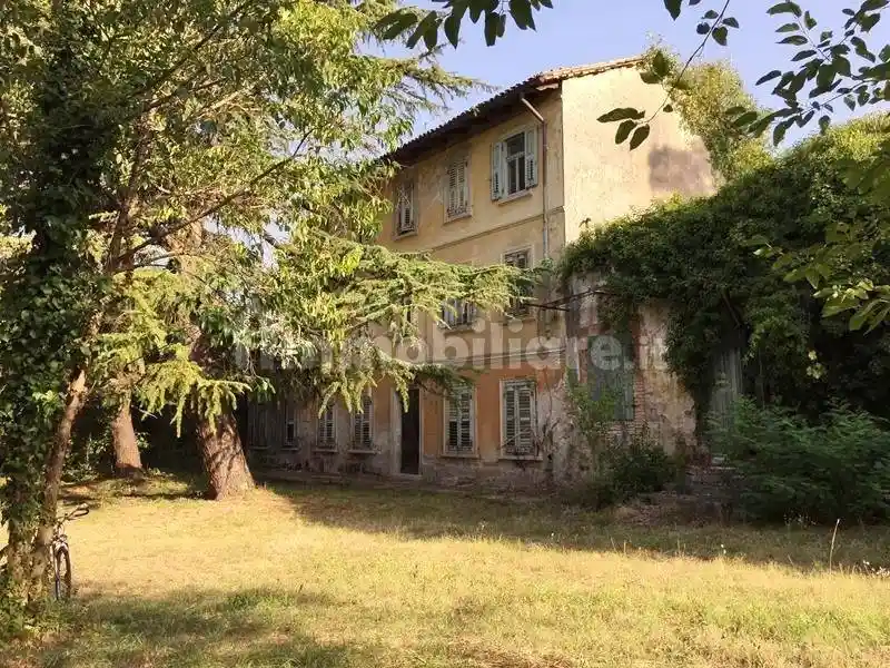 Palazzo - Edificio in vendita a Monfalcone