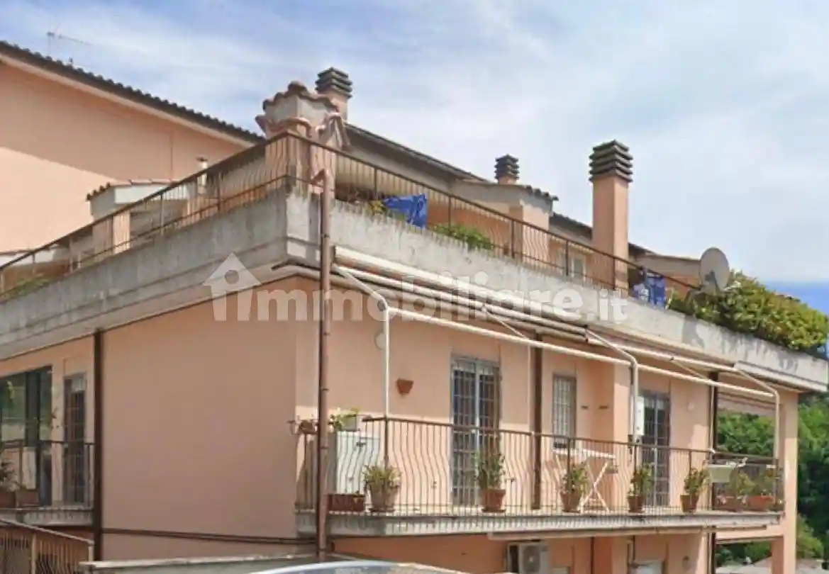 Appartamento in vendita a Poggio Mirteto