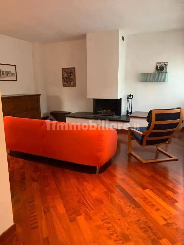 Appartamento in vendita a Sinalunga