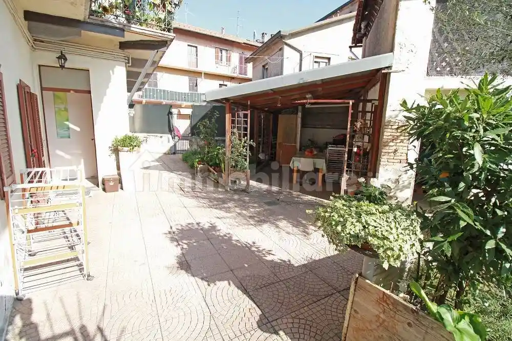 Appartamento in vendita a Lurate Caccivio