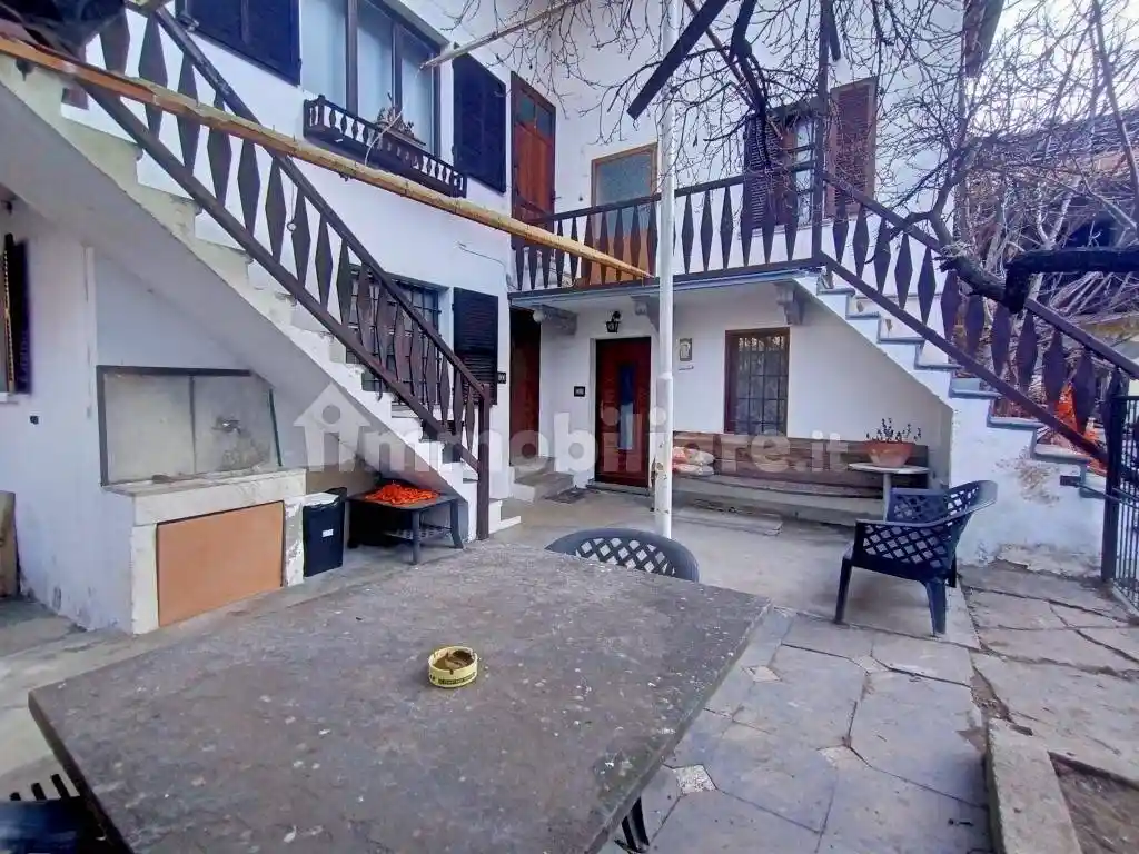 Casa indipendente in vendita a Saint-Marcel