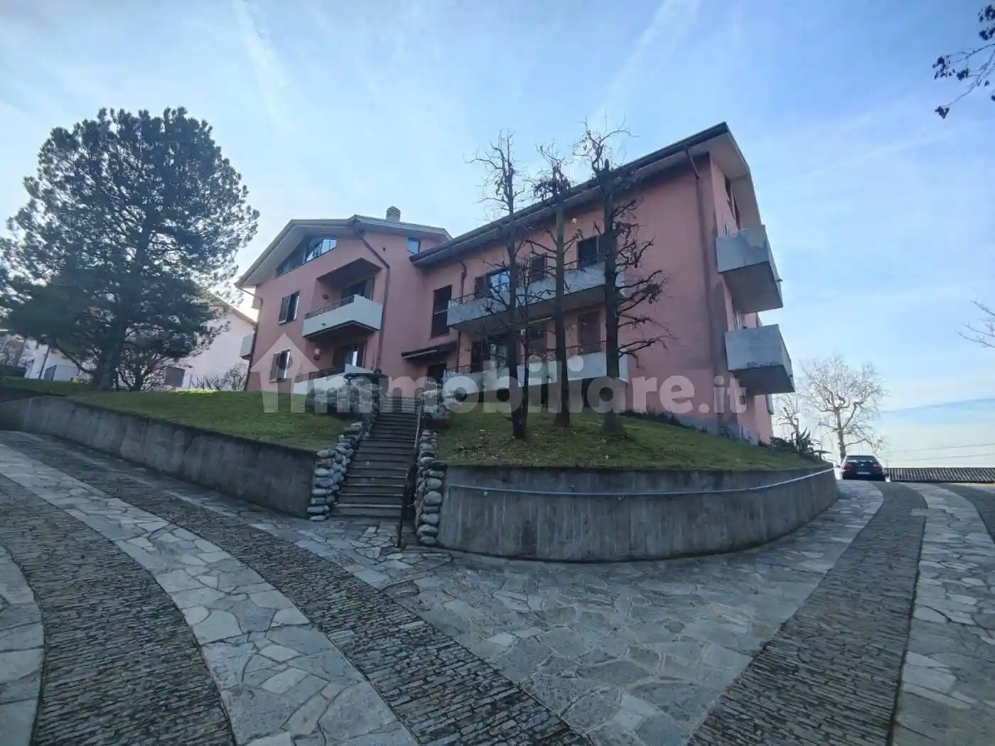 Appartamento in vendita a Costa Masnaga