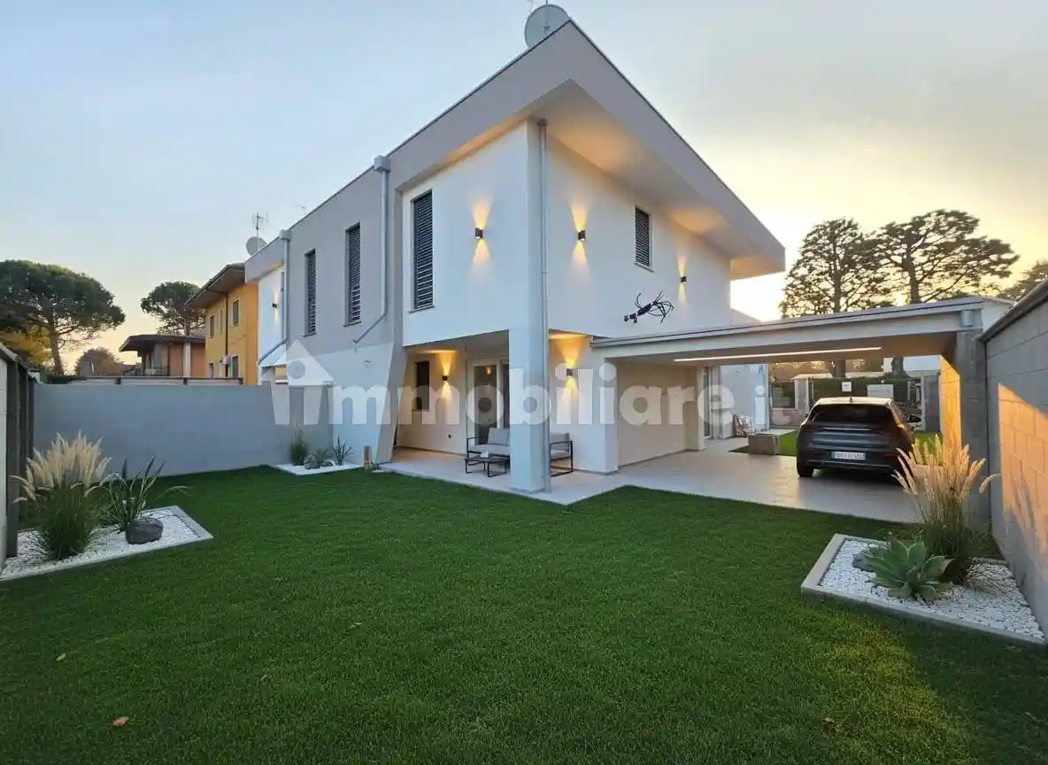 Villa in vendita a Legnano