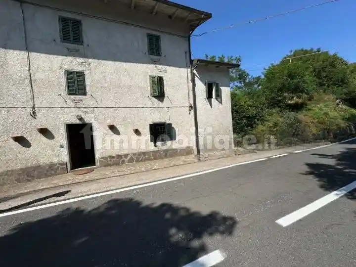 Casa indipendente in vendita a Vernio