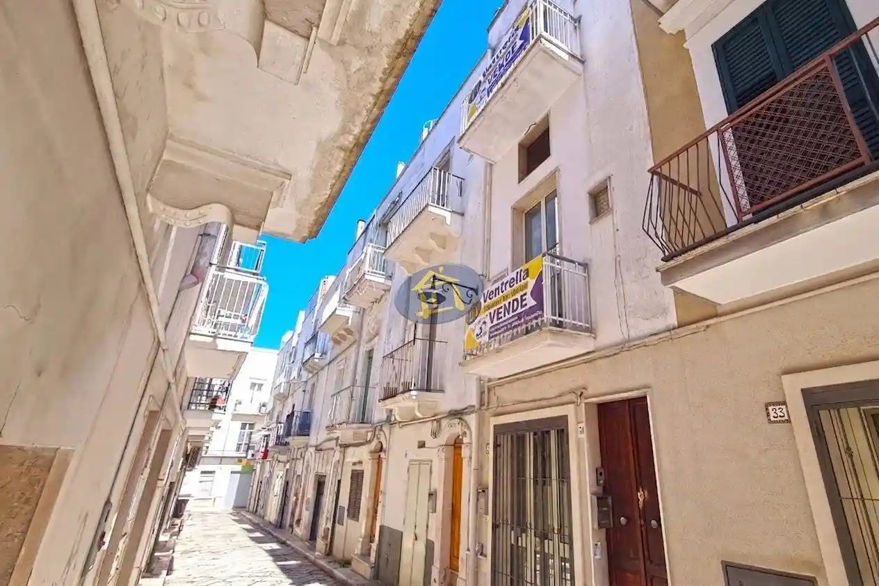 Casa indipendente in vendita a Castellana Grotte