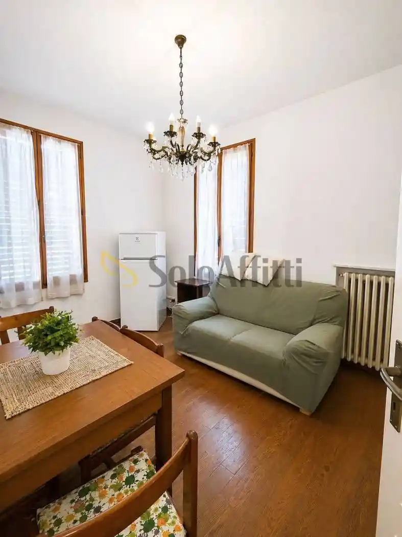 Appartamento in affitto a Modena