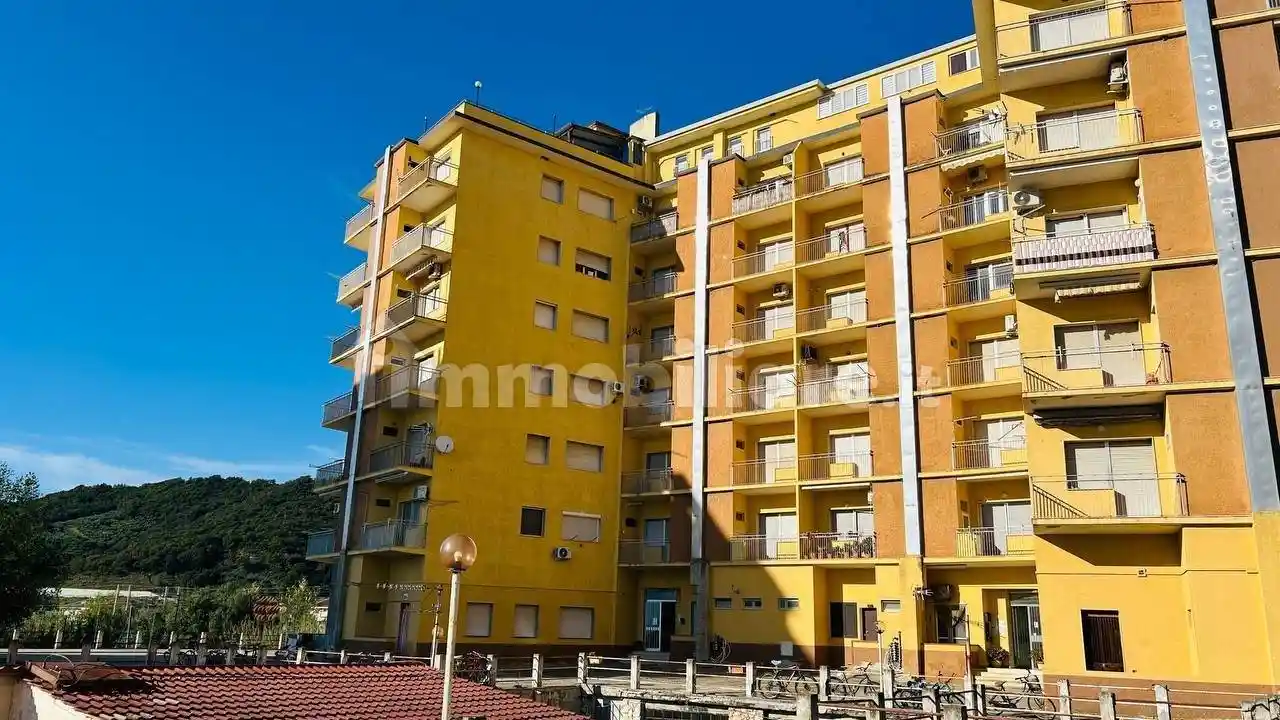 Appartamento in vendita a Falerna