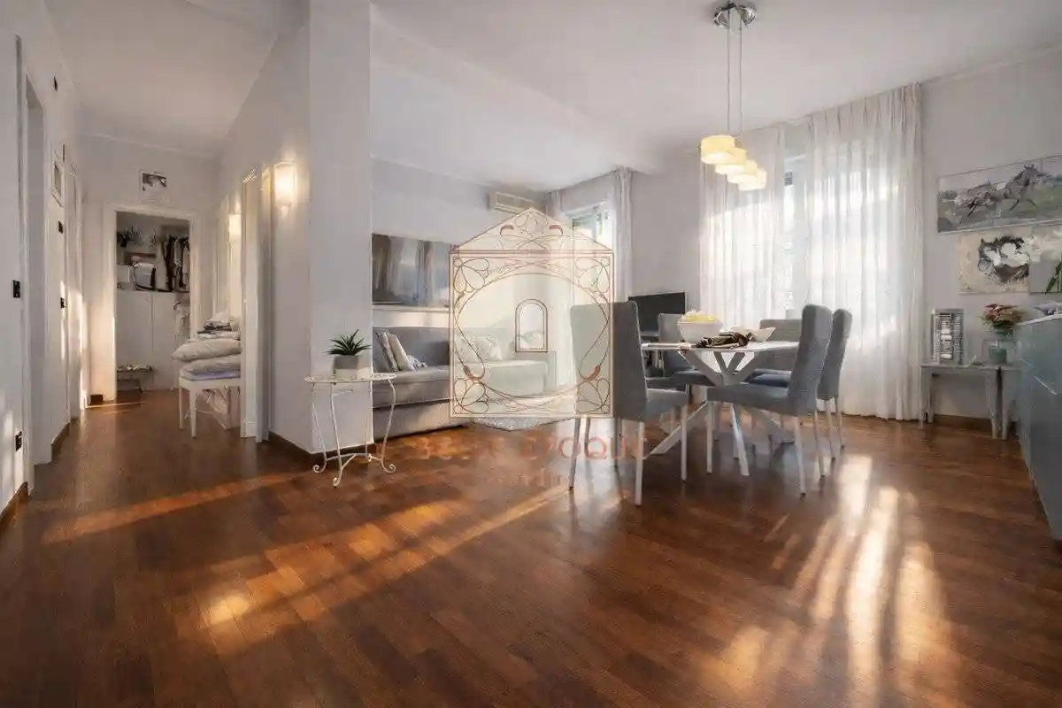 Appartamento in vendita a Viareggio