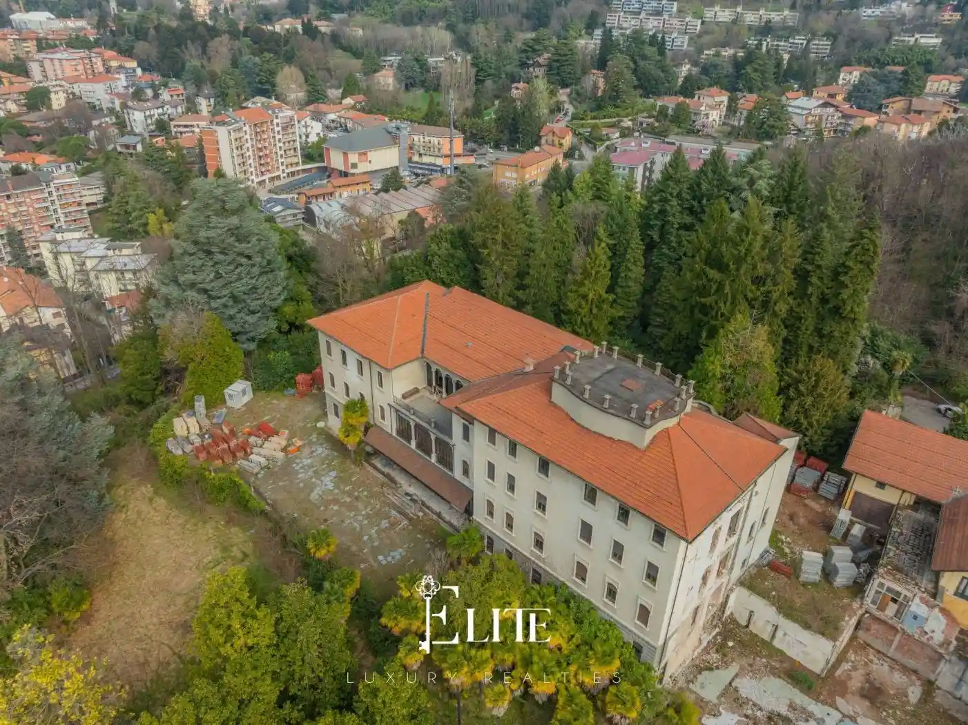 Villa in vendita a Varese