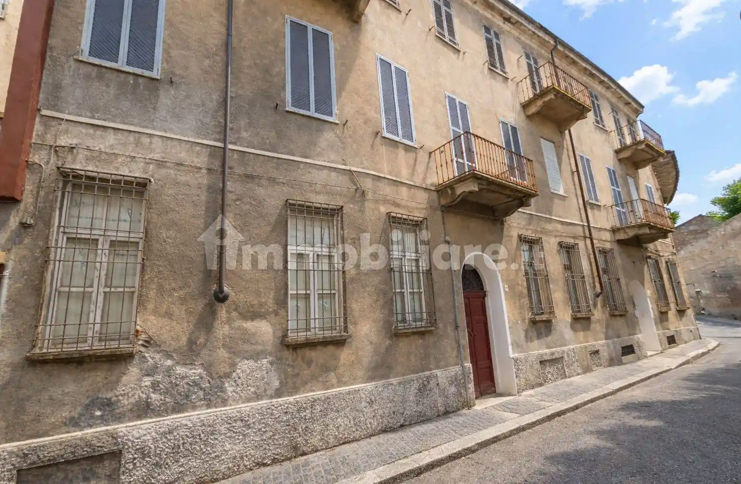 Palazzo - Edificio in vendita a Casale Monferrato