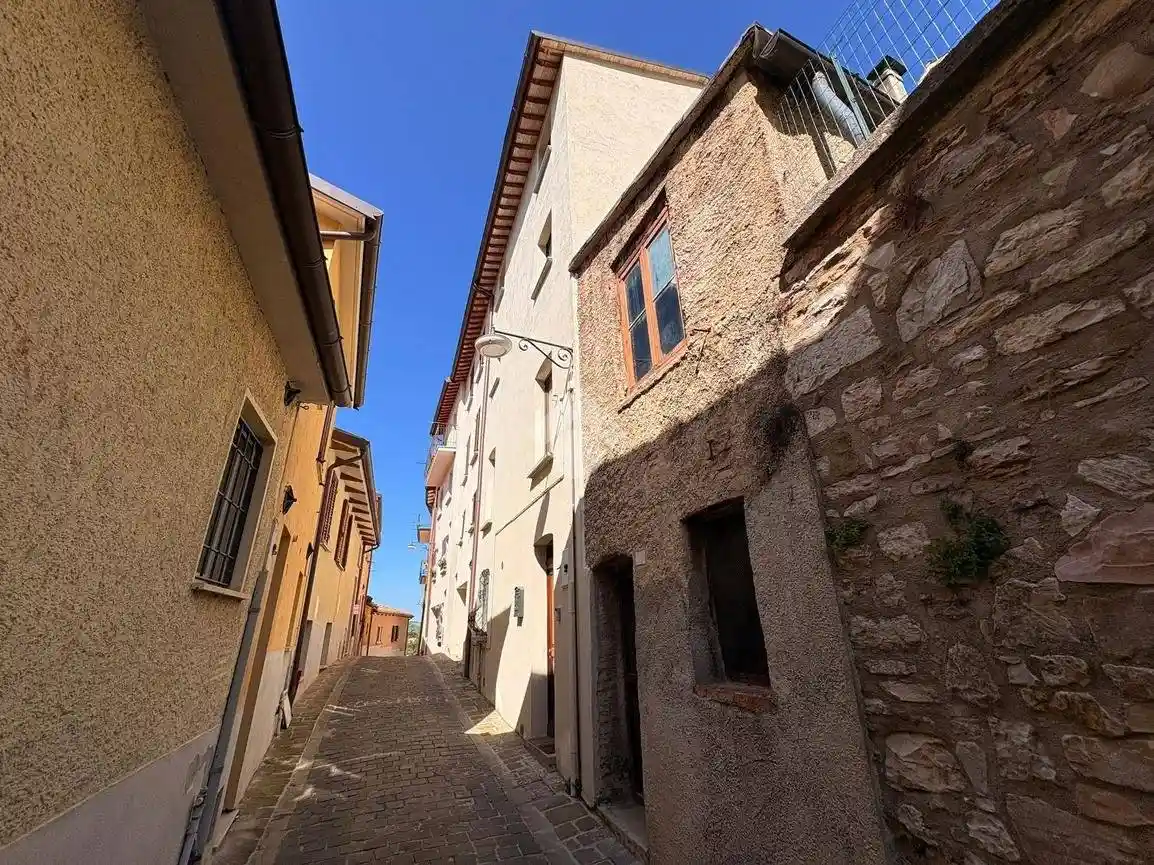 Casa indipendente in vendita a Gualdo Tadino