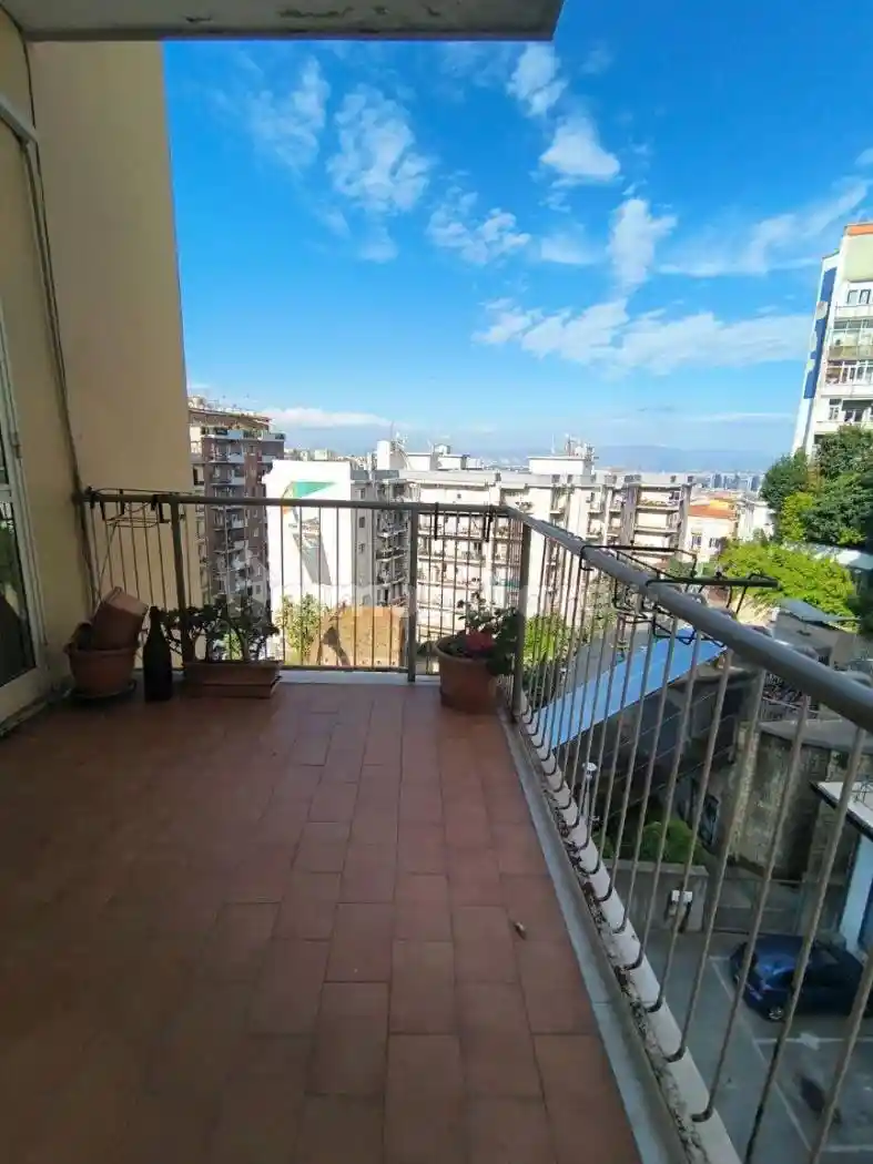 Appartamento in vendita a Napoli