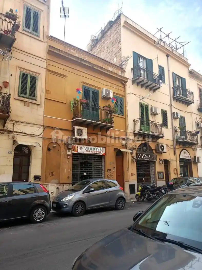 Appartamento in vendita a Palermo