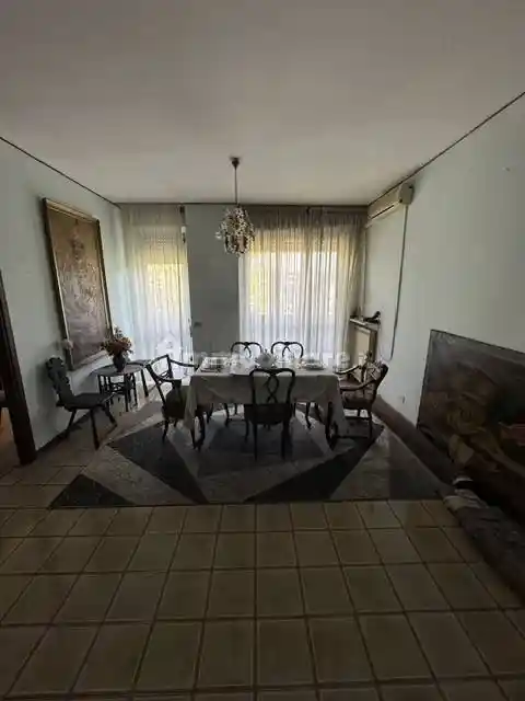 Appartamento in vendita a Modena