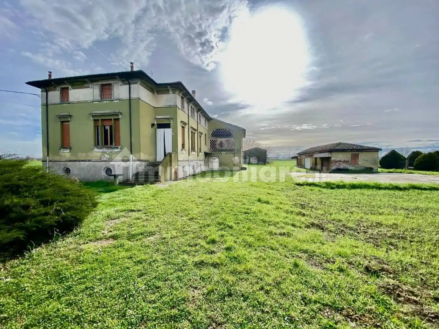 Villa in vendita a San Benedetto Po