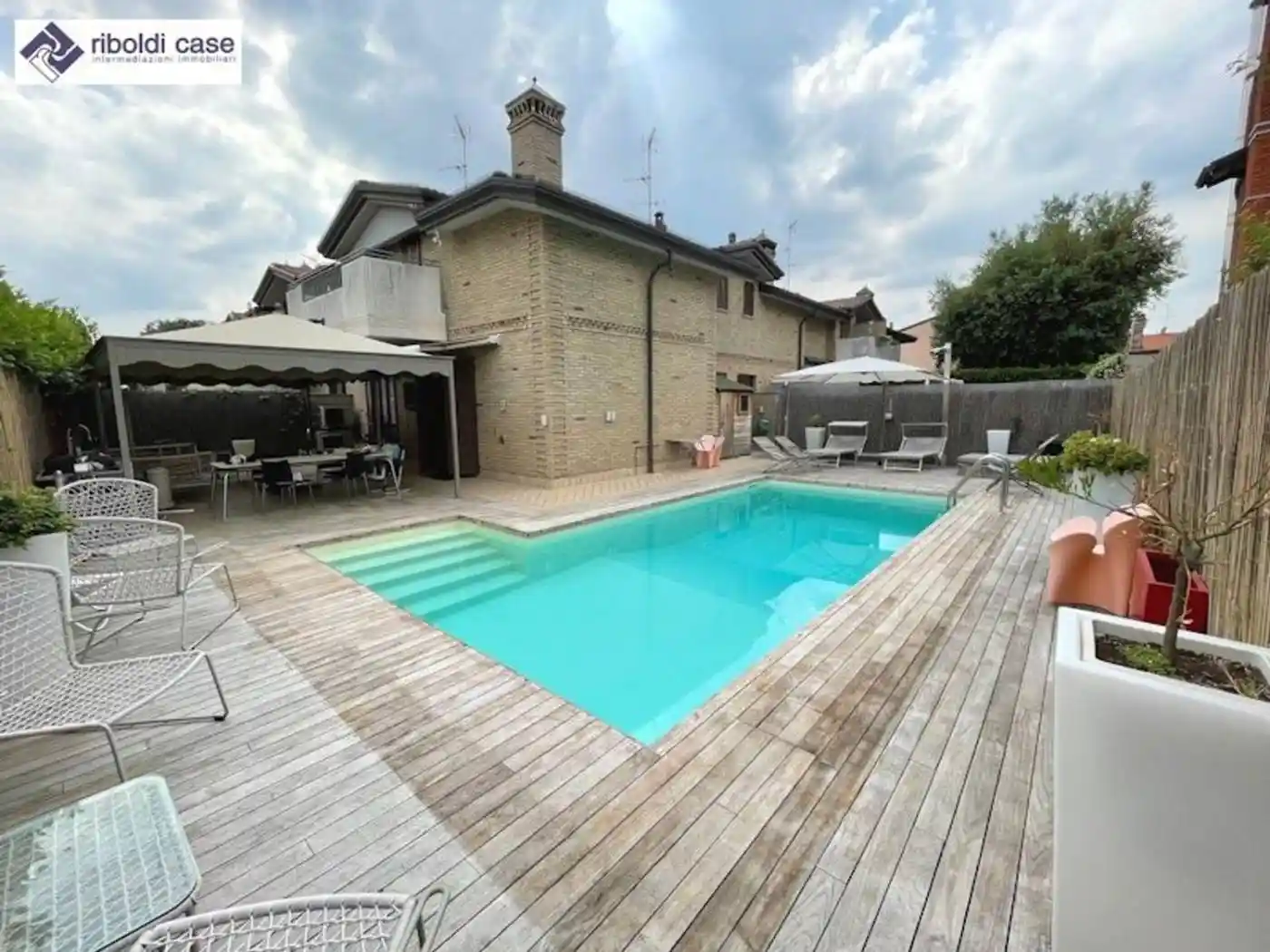 Villa in vendita a Meda