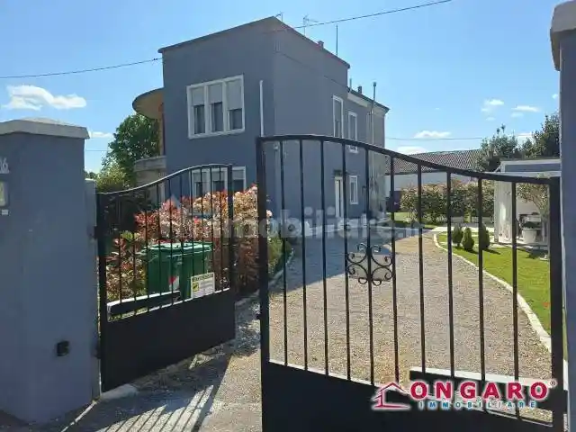 Casa indipendente in vendita a Riva del Po