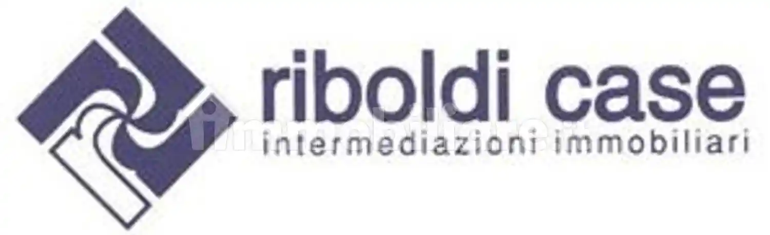 Appartamento in vendita a Verano Brianza