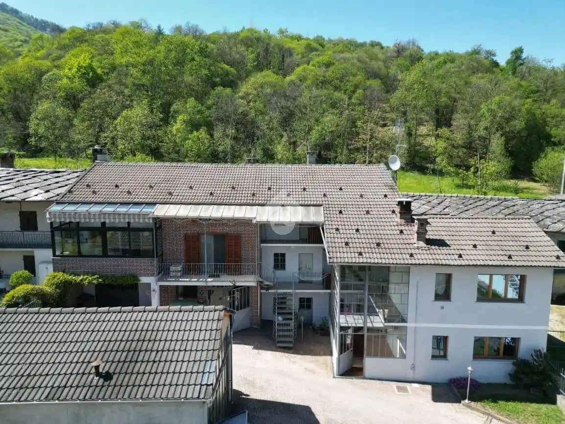 Casa indipendente in vendita a Paesana