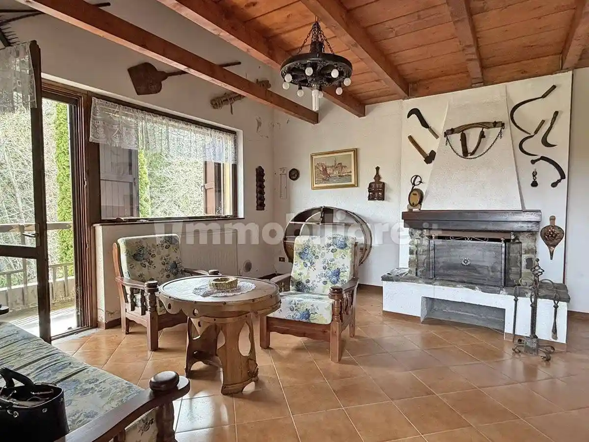 Appartamento in vendita a Ferriere