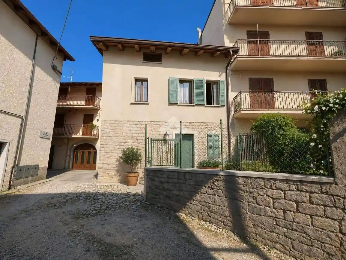 Rustico - Casale in vendita a Piario