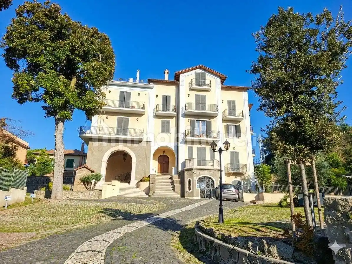 Appartamento in vendita a Grottaferrata