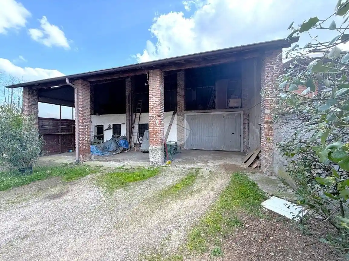 Rustico - Casale in vendita a Santo Stefano Ticino