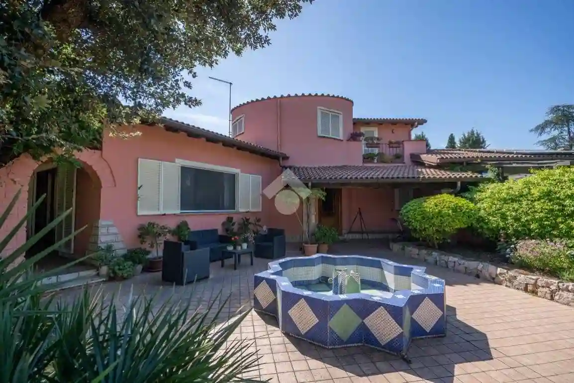 Villa - foto 2