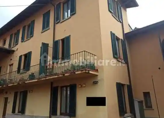 Appartamento in vendita a Longone al Segrino