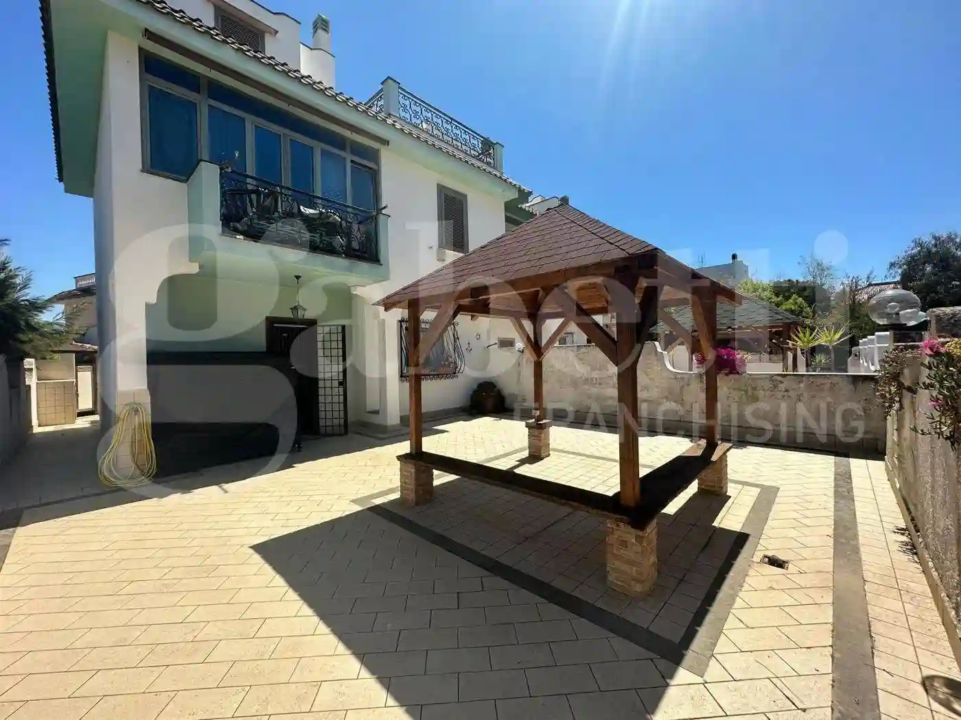 Villa - foto 2