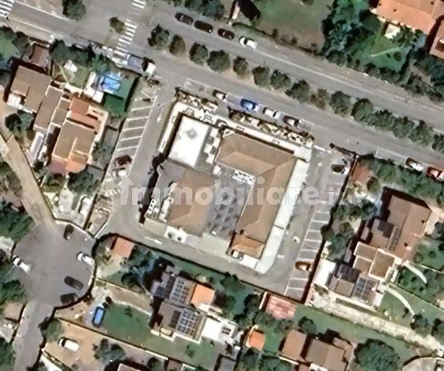 Palazzo - Stabile in vendita a Capoterra
