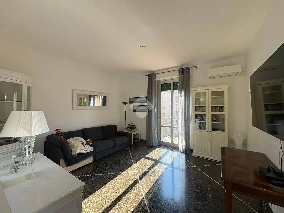 Appartamento in vendita a Genova