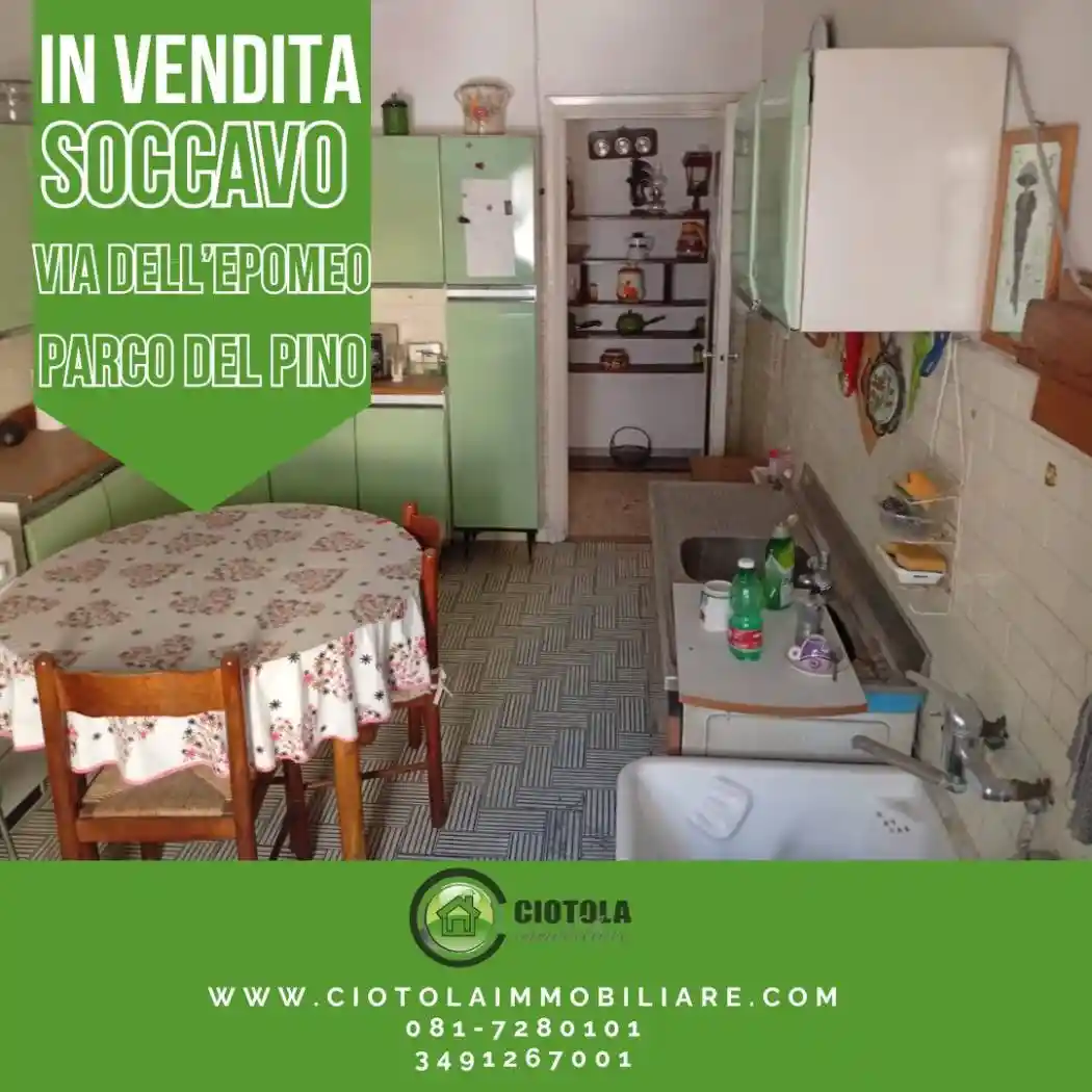 Appartamento in vendita a Napoli