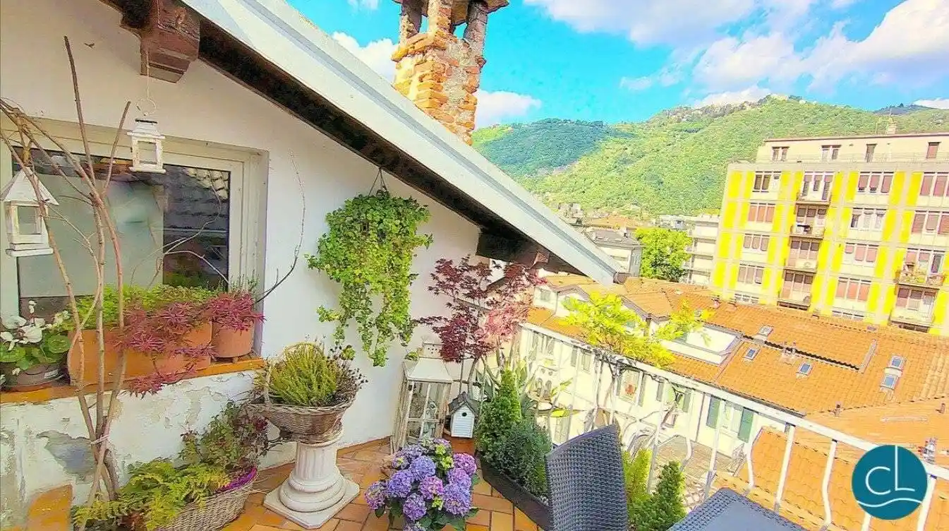 Attico - Mansarda in vendita a Como