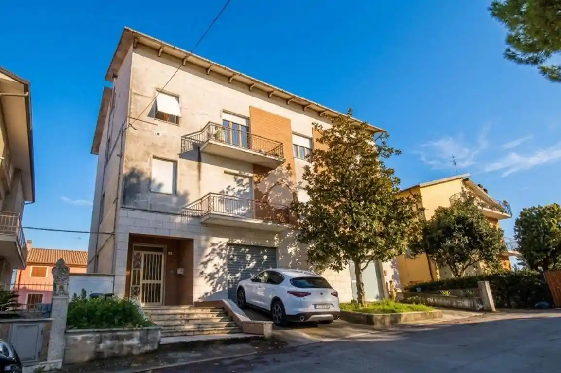Casa indipendente in vendita a Monte Urano