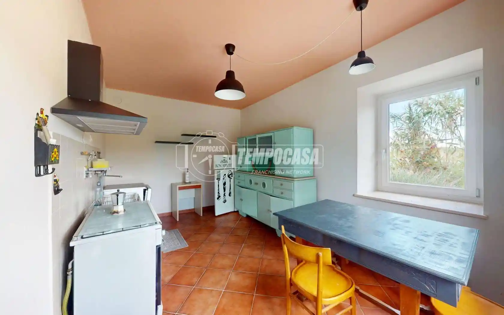 Casa indipendente in affitto a Vezza d'Alba
