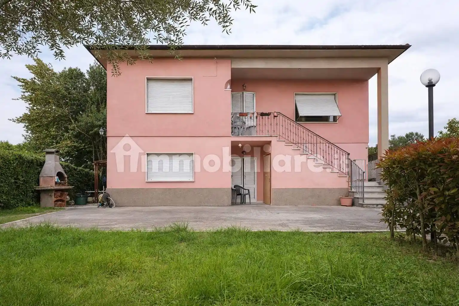 Villa in vendita a Lucca